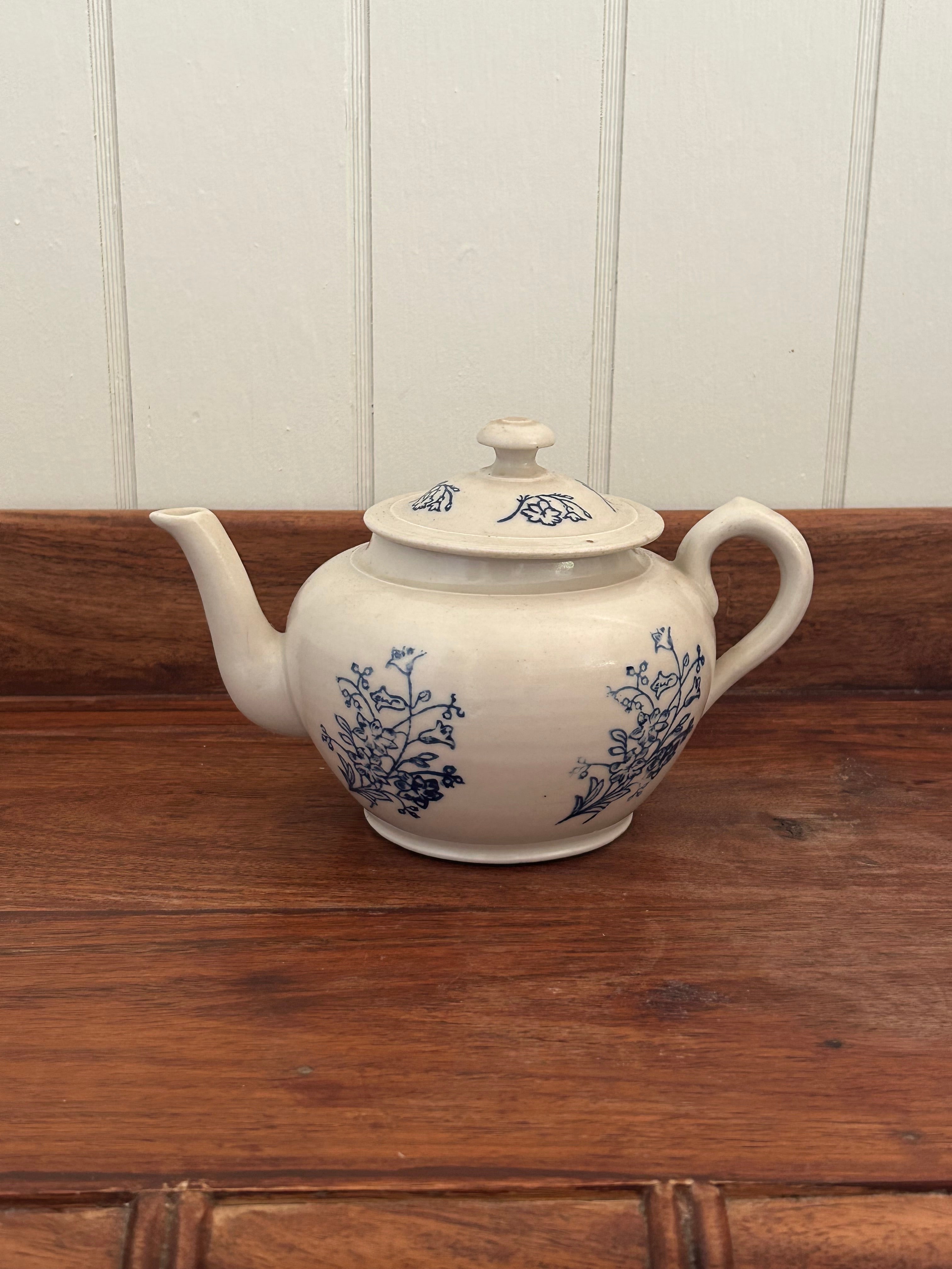 St uze French tea pot